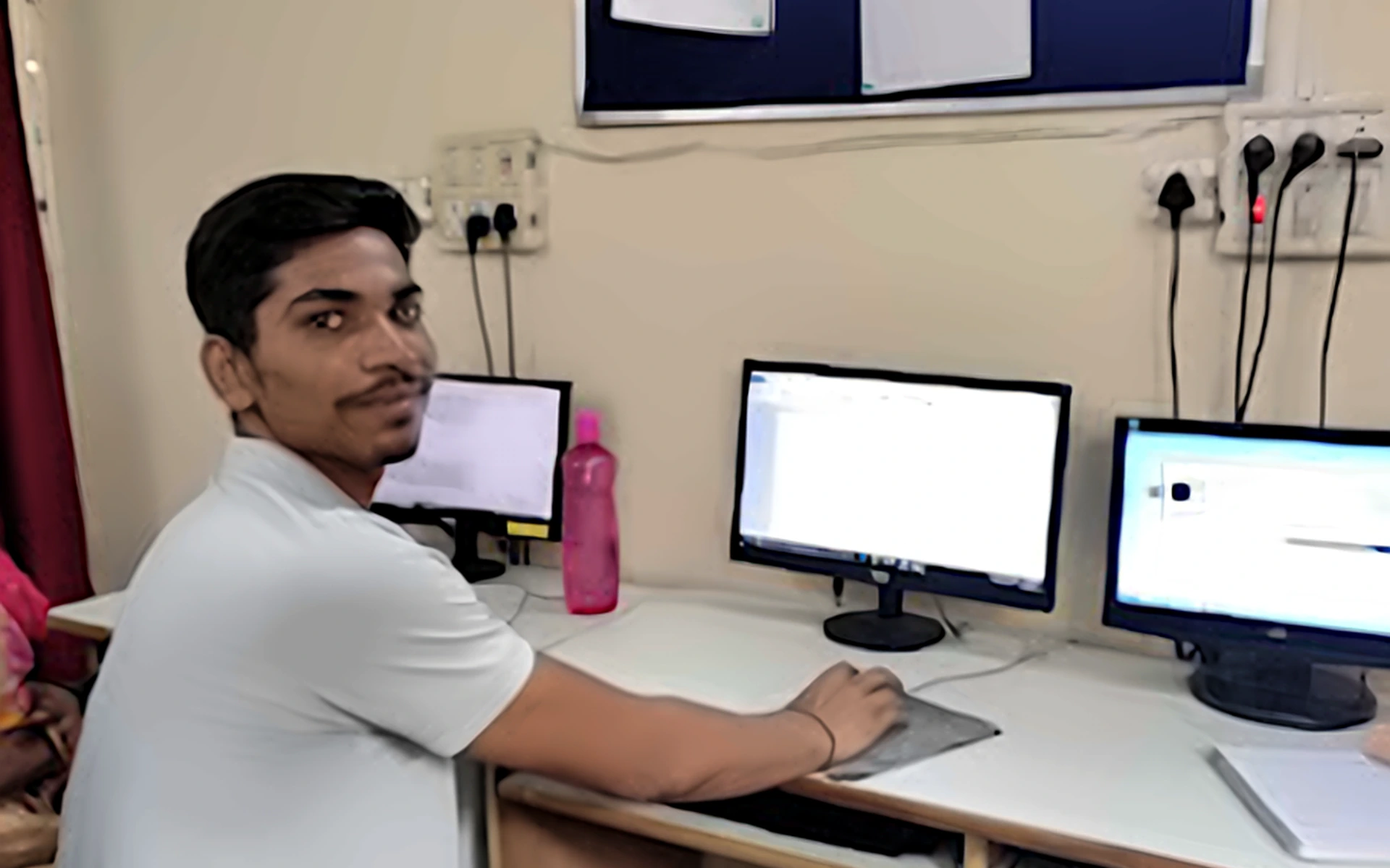 Student practising computer applications at SK Institute, Mangolpuri